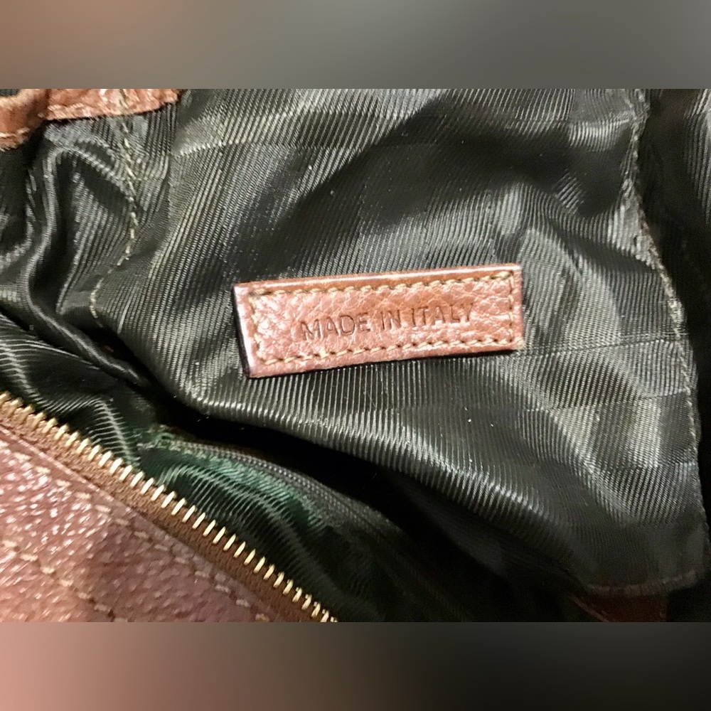 Burberry Bags - Picture 15 of 16